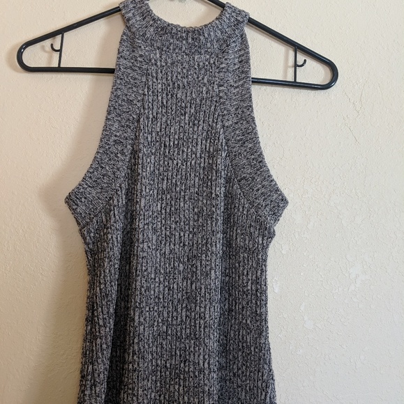 Halter blouse - Picture 2 of 2